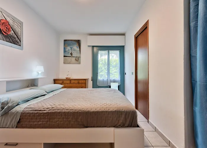 Ginestra Deluxe Idromassaggio Privato E Piscina Daire Eraclea Mare