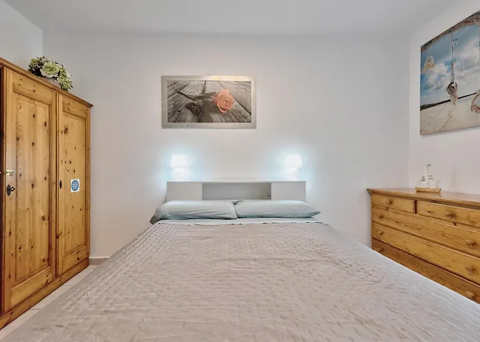 Daire Ginestra Deluxe Idromassaggio Privato E Piscina *