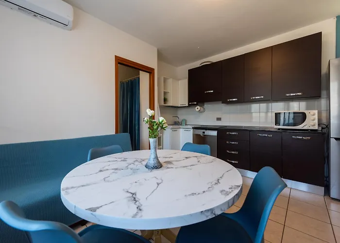Daire Ginestra Deluxe Idromassaggio Privato E Piscina