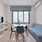 Ginestra Deluxe Idromassaggio Privato E Piscina アパート
