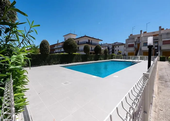 شقة Ginestra Deluxe Idromassaggio Privato E Piscina *